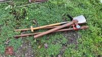 POST DIGGERS, SPADE AND PICKAXE
