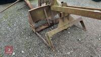 3 PIONT LINKAGE REAR LOADER - 2