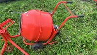 BUILD BUDDY 240V CEMENT MIXER - 4