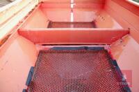 LELY SUPERBOWL 24 FERTILISER SPREADER - 7