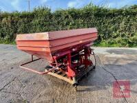 LELY SUPERBOWL 24 FERTILISER SPREADER - 10