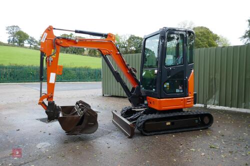 2016 HITACHI ZAXIS 26U 2.7 TON DIGGER