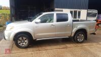 2005 TOYOTA HILUX INVINCIBLE PICK UP - 8