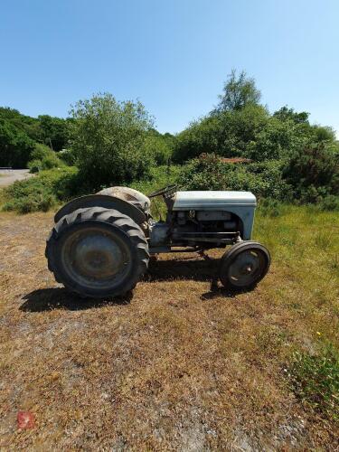 FERGUSON TED20 2WD TRACTOR