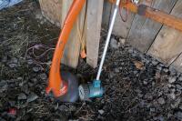 2 ELECTRIC STRIMMERS (S/R) (14) - 4