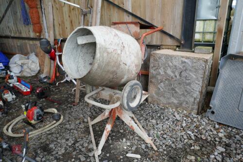 ELECTRIC CEMENT MIXER