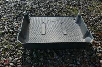 LAND ROVER PLASTIC BOOT LINER - 3