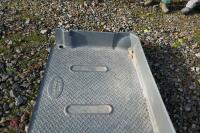 LAND ROVER PLASTIC BOOT LINER - 4