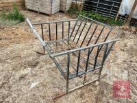 CRADLE ROUND BALE FEEDER - 3