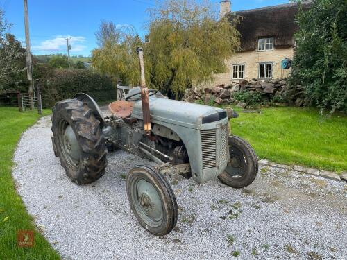 FERGUSON TED 20 2WD TRACTOR
