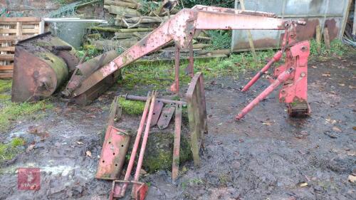 MASSEY FERGUSON 40 LOADER