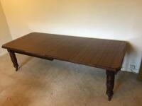 EXTENDABLE DINING TABLE