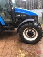 2002 NEW HOLLAND TS100 4WD TRACTOR - 18