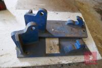 EURO 8 LOADER BRACKETS - 2