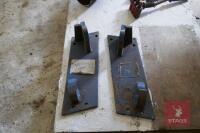 EURO 8 LOADER BRACKETS - 4