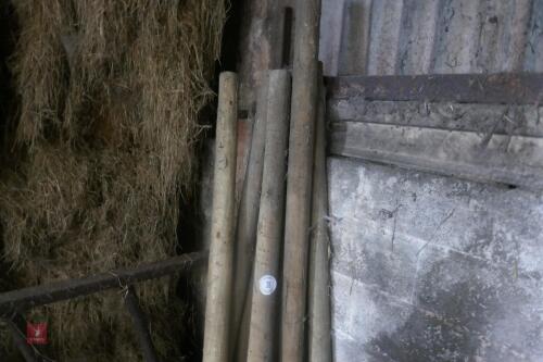 7 x 2.1M FENCE STAKES (78)