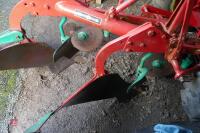 KVERNELAND 2 FURROW CONVENTIONAL PLOUGH - 10