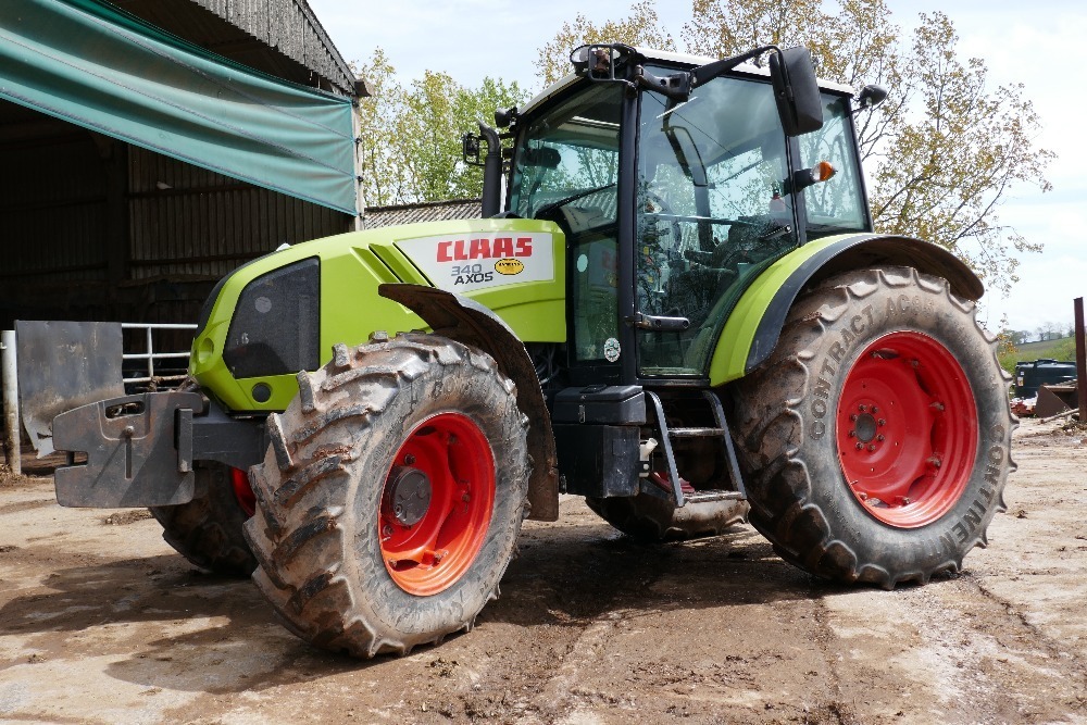 2011 CLAAS 340 AXOS 4WD TRACTOR