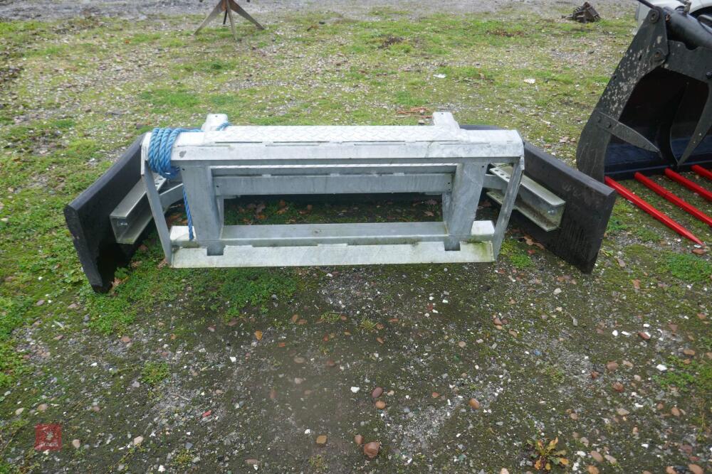 NEW GALVANISED REVERSIBLE YARD SCRAPER