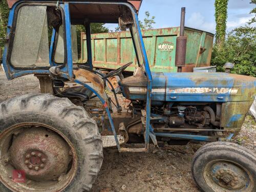 1975 FORD 3000 2WD TRACTOR