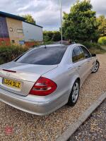 2004 MERCEDES BENZ E500 V8 CAR - 2