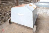 BATEMAN MOBILE IN LAMB CREEP FEEDER - 8