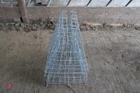 5 MESH SHEEP HOOK OVER HAY RACKS - 3