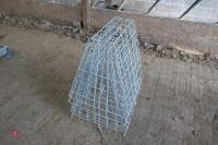 5 MESH SHEEP HOOK OVER HAY RACKS - 7