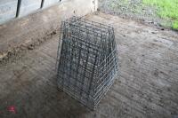 5 MESH SHEEP HOOK OVER HAY RACKS - 2