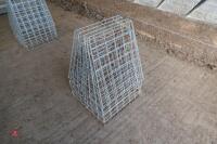 5 MESH SHEEP HOOK OVER HAY RACKS - 3