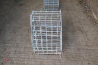 5 MESH SHEEP HOOK OVER HAY RACKS - 4