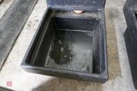 JFC PLASTIC SINGLE WATER TROUGH - 6