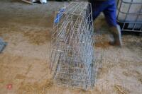 5 WIRE METAL SHEEP HAY RACKS - 3