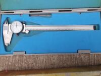 MITUTOYO METRIC 200MM DIAL CALIPER