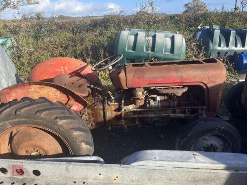 MASSEY FERGUSON 35 2WD TRACTOR (S/R)