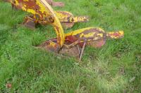 BOMFORD 3 FURROW CONVENTIONAL PLOUGH - 5