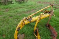 BOMFORD 3 FURROW CONVENTIONAL PLOUGH - 8