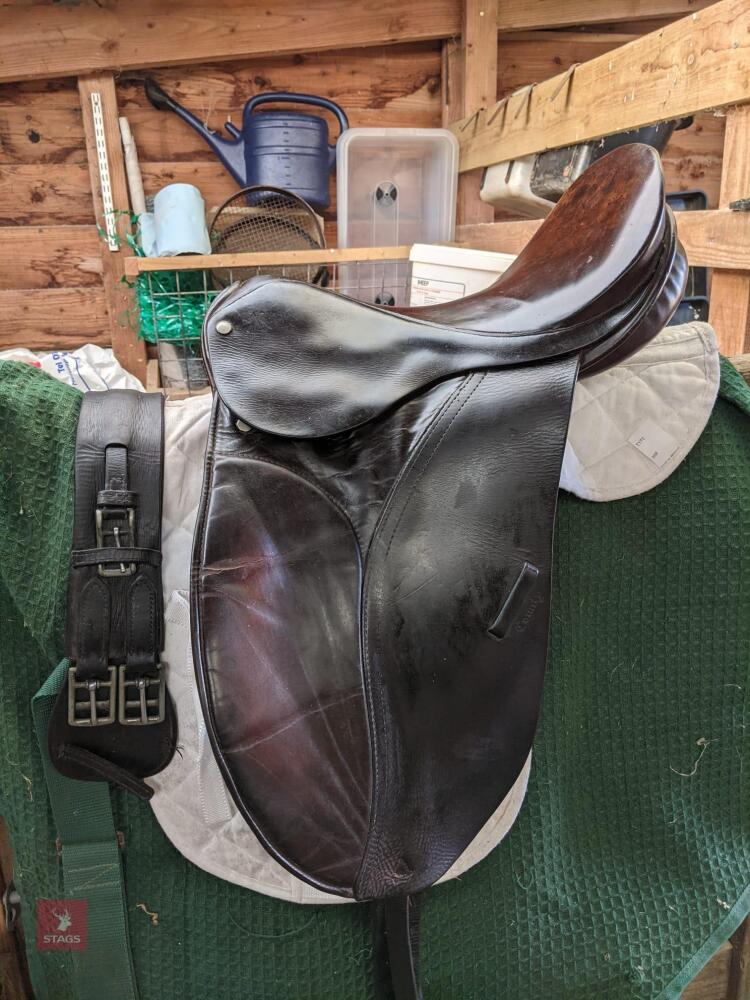 COUNTY DRESSAGE SADDLE 16''