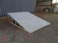 LOADING RAMP