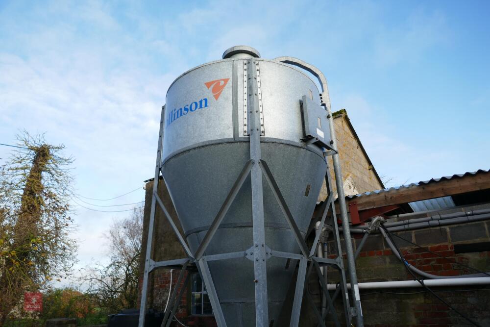 COLLINSON GALVANISED FEED BIN