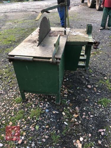 3 POINT LINKAGE PTO SAW BENCH