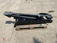 HYDRAULIC THUMB TO SUIT 13 TON DIGGER - 3