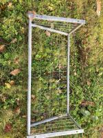 4' WALL MOUNTED HAY RACK - 2