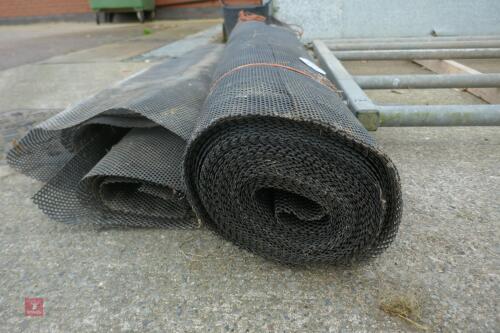 PART ROLLS OF WINDBREAK