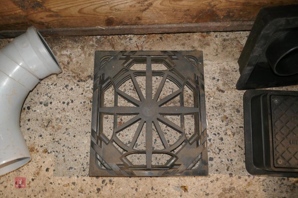 PLASTIC DRAIN COVERS (6)