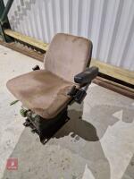 JOHN DEERE TRACTOR/TELEHANDLER SEAT - 4