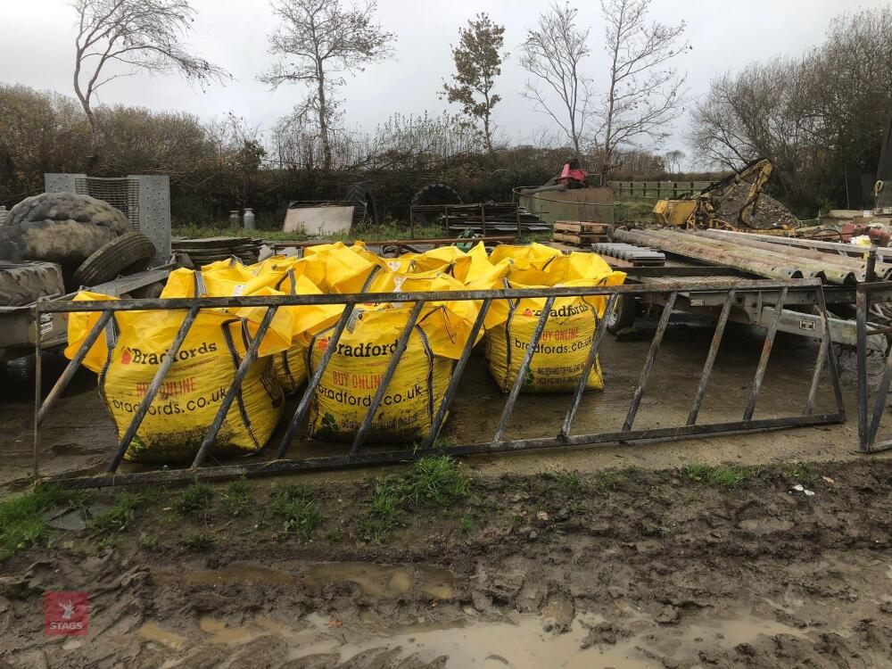 GALVANISED FEED BARRIER