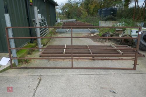 12' YARD GATE (42)