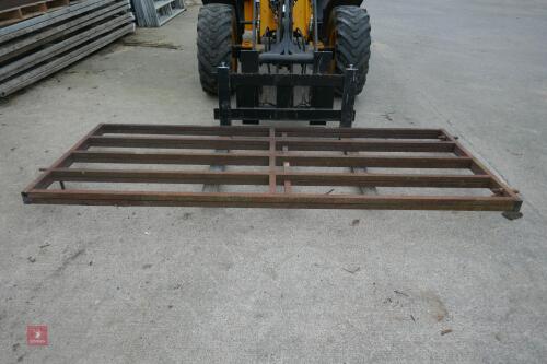 2 X 9'9'' YARD GATES (51)