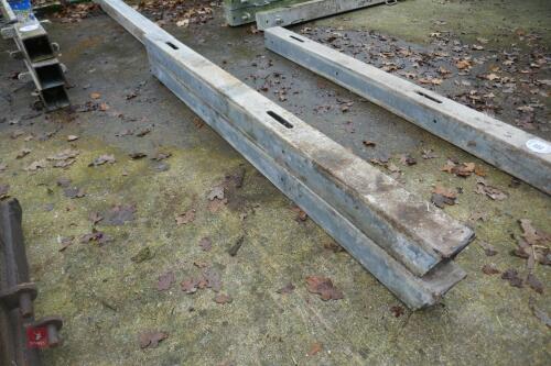 2 GALVANISED SQUARE LATCHING POSTS (58)